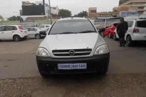 Used  2012 Nissan NP200 1.6i