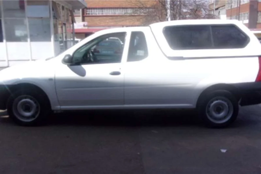 Used  2014 Nissan NP200 1.6i - Frank Reinah Auto Investments