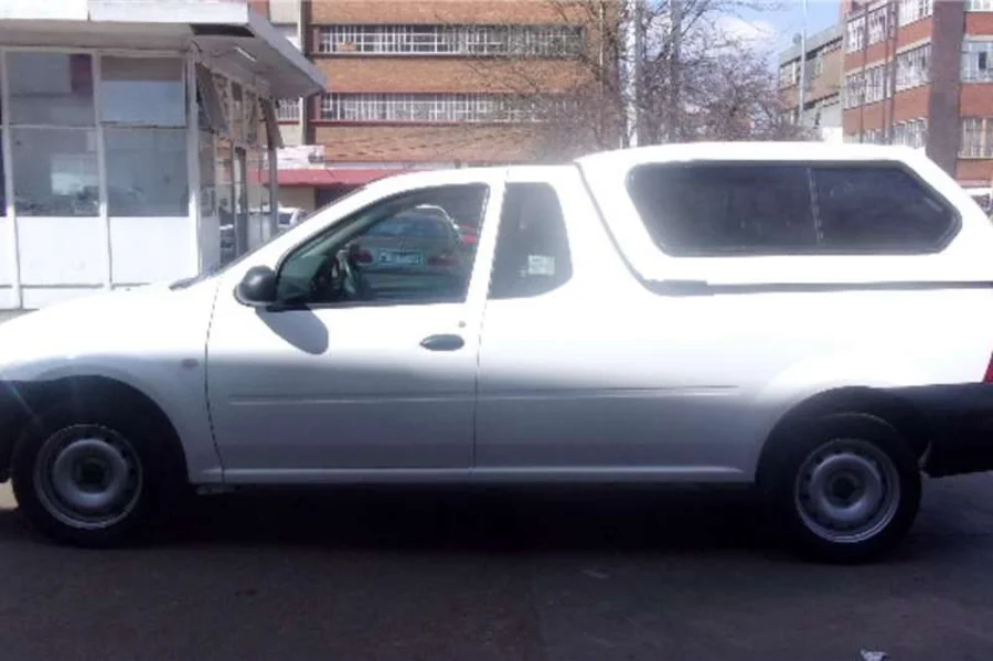 Used  2014 Nissan NP200 1.6i - Frank Reinah Auto Investments