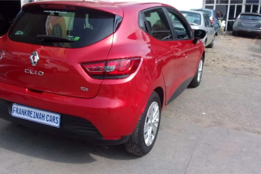 Used 2017 Renault Clio 1.4 Expression 5-door - Frank Reinah Auto Investments Used 2017 Renault Clio 1.4 Expression 5-door - Frank Reinah Auto Investments