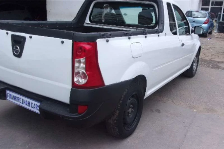 Used  2017 Nissan NP200 1.6i safety pack - Frank Reinah Auto Investments Used  2017 Nissan NP200 1.6i safety pack - Frank Reinah Auto Investments