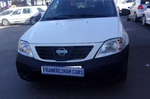 Used  2013 Nissan NP200 1.6i