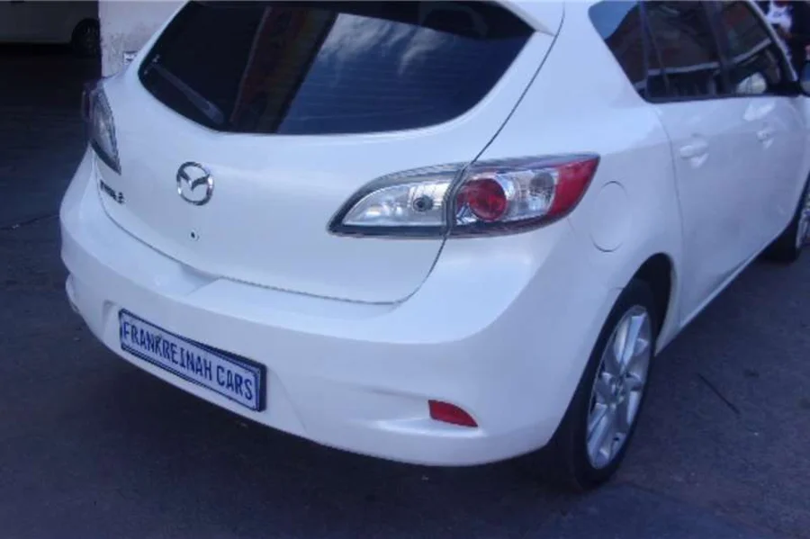 Used  2014 Mazda Mazda3 sedan 1.6 Dynamic - Frank Reinah Auto Investments