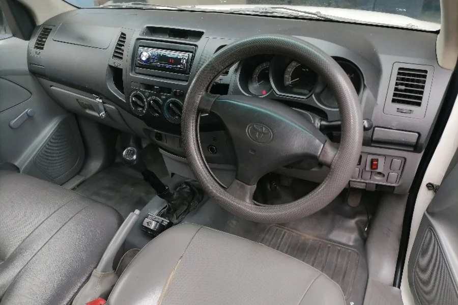 Used 2008 Toyota Hilux 2.0 - Ben Auto Used 2008 Toyota Hilux 2.0 - Ben Auto
