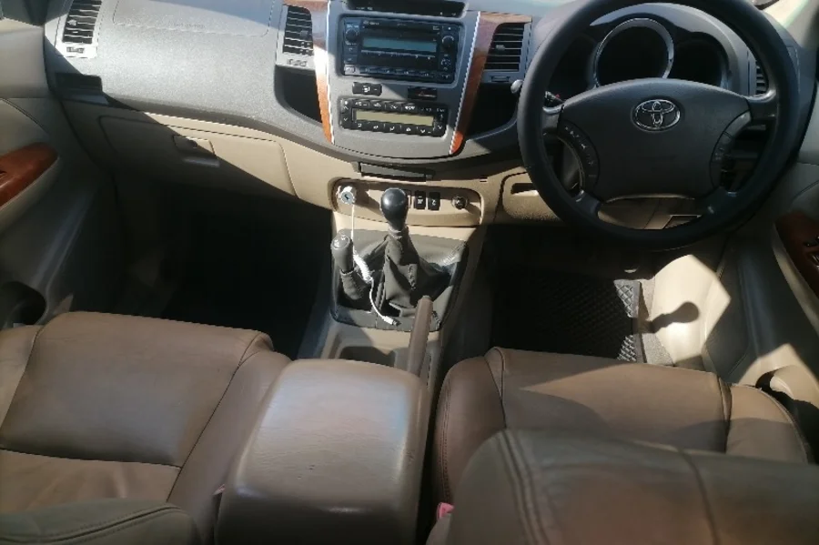 Used 2010 Toyota Fortuner 3.0D-4D 4x4 - Ben Auto Used 2010 Toyota Fortuner 3.0D-4D 4x4 - Ben Auto