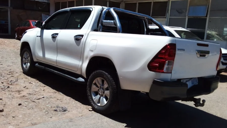 Used  2017 Toyota Hilux 2.4GD-6 4x4 SR - Frank Reinah Auto Investments
