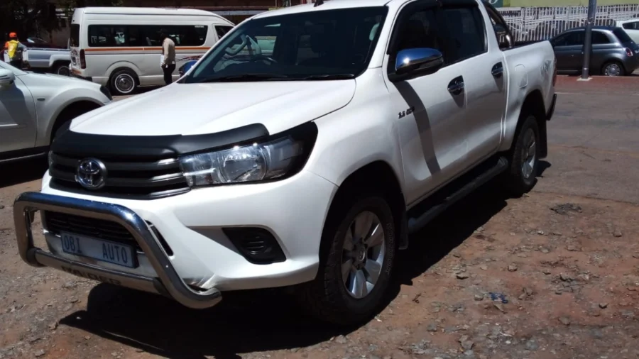 Used  2017 Toyota Hilux 2.4GD-6 4x4 SR - Frank Reinah Auto Investments