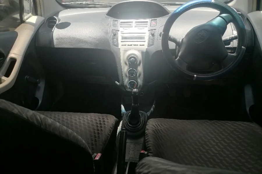 Used  2006 Toyota Yaris 1.3 5-door T3 - Ben Auto