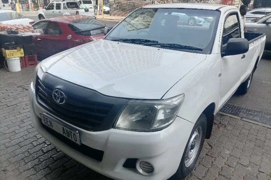 Used  2015 Toyota Hilux 2.5D-4D - Ben Auto