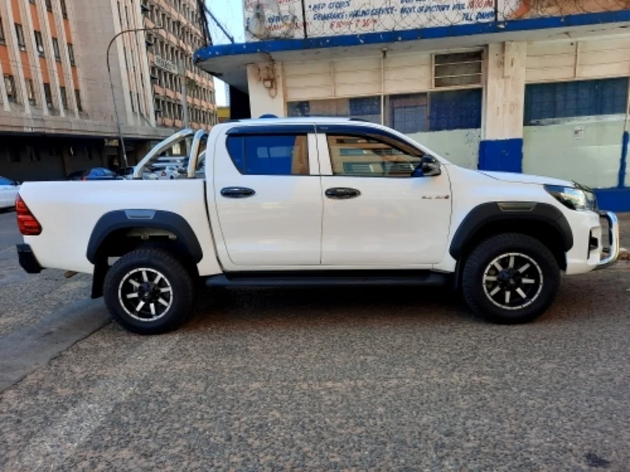Used  2018 Toyota Hilux 2.4GD-6 double cab SRX - Dee Cars