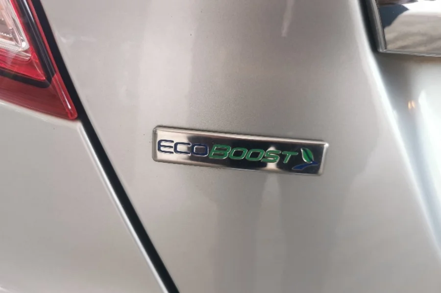 Used  2015 Ford Fiesta 5-door 1.0T Titanium - Venture Giant Investment