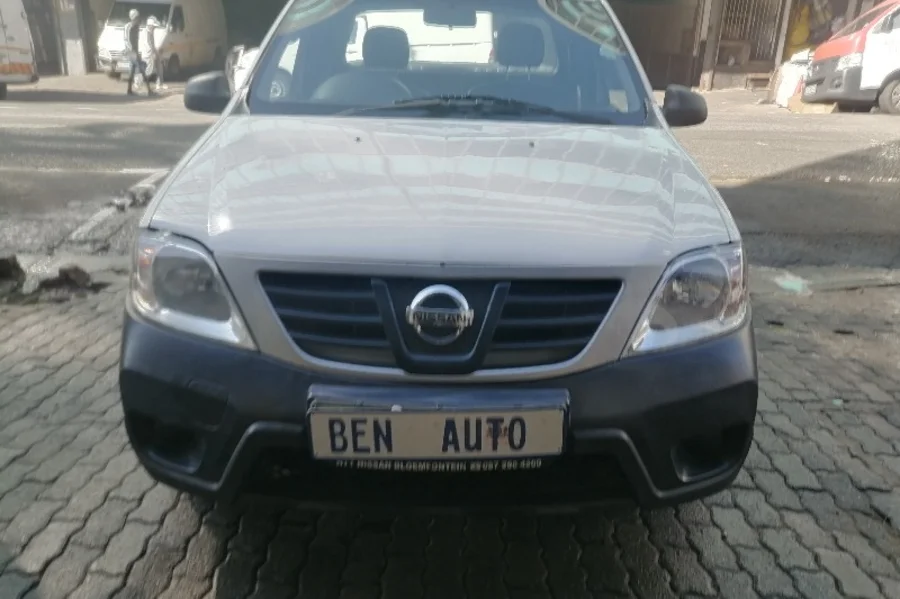 Used  2016 Nissan NP200 1.6i safety pack - Ben Auto