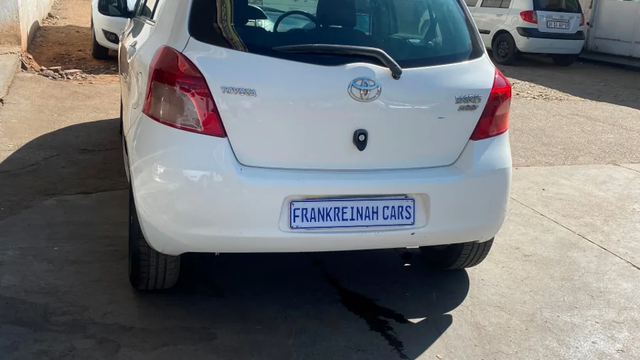 Used  2009 Toyota Yaris 1.3 sedan T3 Spirit - Frank Reinah Auto Investments