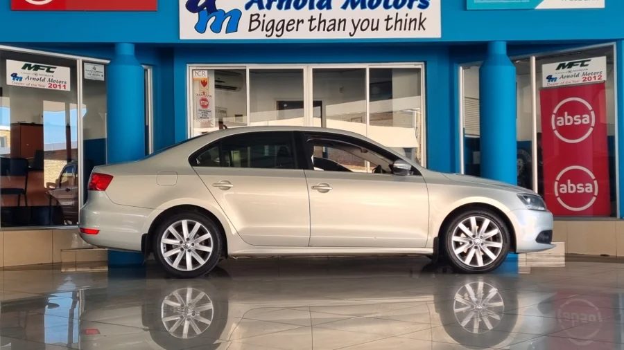 Used 2012 VW Jetta 2.0TDI Highline - Arnold Motors CC Used 2012 VW Jetta 2.0TDI Highline - Arnold Motors CC