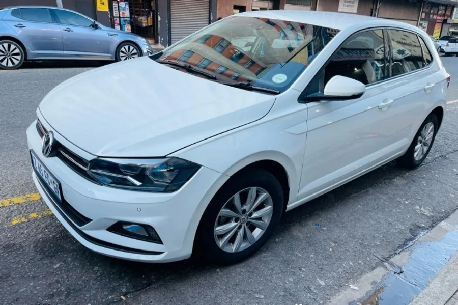 Used 2019 VW Polo hatch 1.0TSI Comfortline R-Line auto - Dee Cars Used 2019 VW Polo hatch 1.0TSI Comfortline R-Line auto - Dee Cars