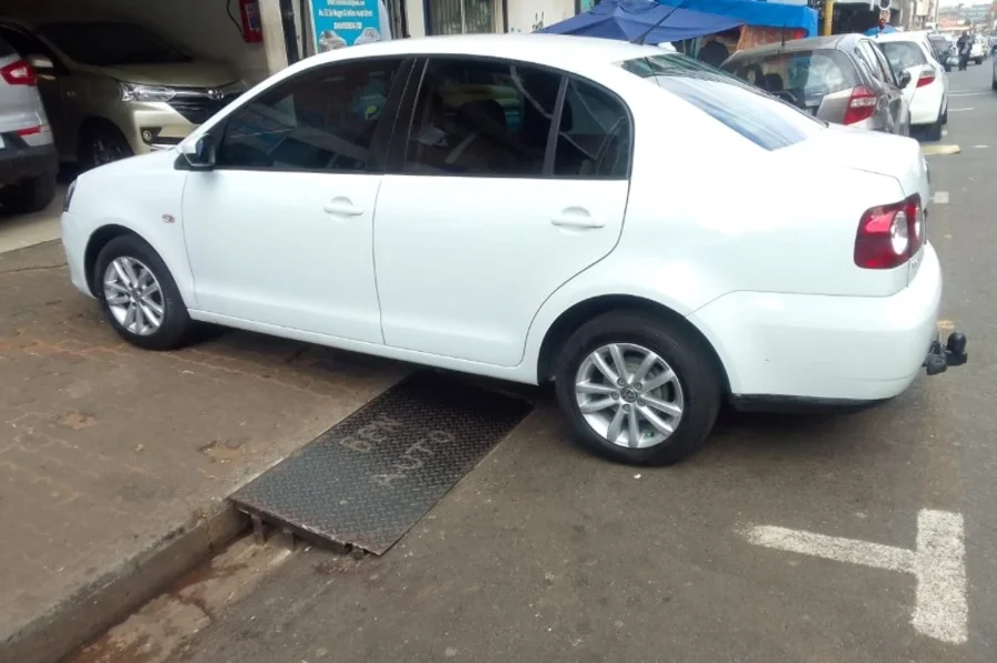 Used 2015 VW Polo Vivo 5-door 1.4 Trendline auto - Andy Auto Used 2015 VW Polo Vivo 5-door 1.4 Trendline auto - Andy Auto