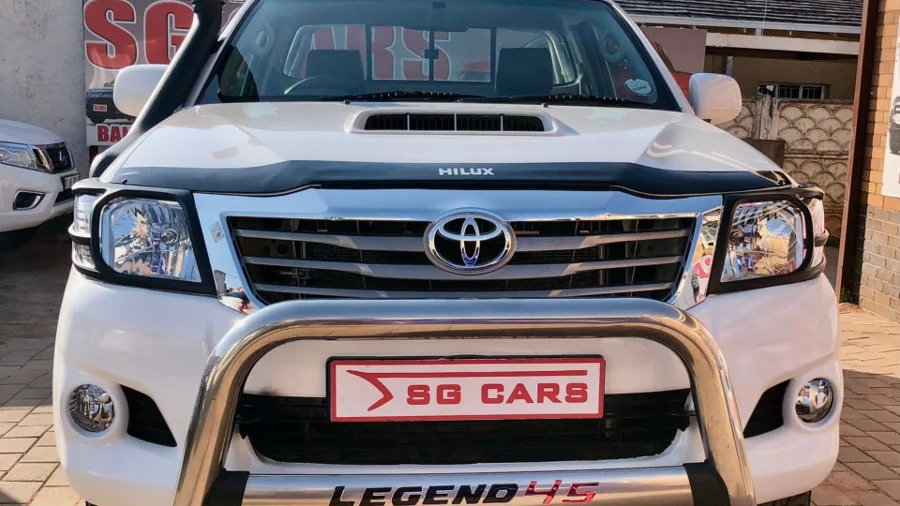 Used 2013 Toyota Hilux 3.0D-4D 4x4 Raider Legend 45 - SG Cars Used 2013 Toyota Hilux 3.0D-4D 4x4 Raider Legend 45 - SG Cars