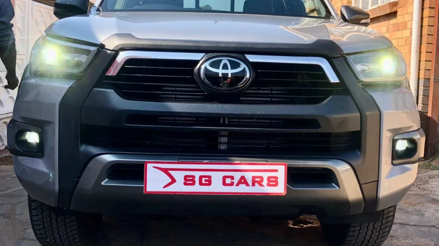 Used 2022 Toyota Hilux 2.8GD-6 double cab Raider Dakar auto - SG Cars Used 2022 Toyota Hilux 2.8GD-6 double cab Raider Dakar auto - SG Cars