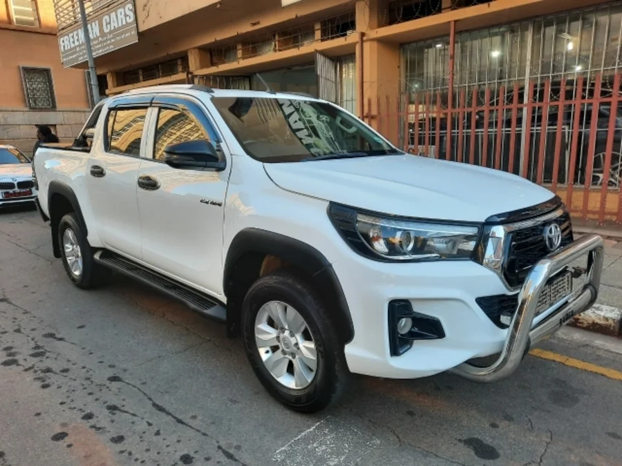 Used 2018 Toyota Hilux 2.8GD-6 double cab Raider auto - Marshalltown Auto Ridez Used 2018 Toyota Hilux 2.8GD-6 double cab Raider auto - Marshalltown Auto Ridez