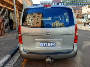 Used  2015 Hyundai H-1 2.5VGTi bus Elite 9-seater