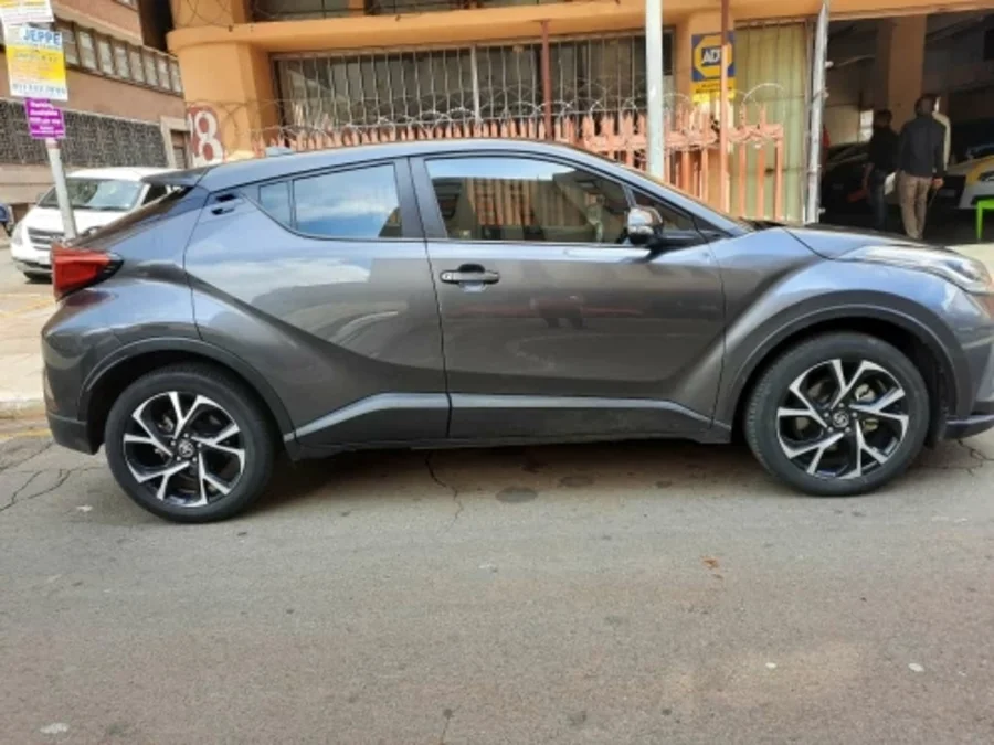 Used 2020 Toyota C-HR 1.2T Plus auto - Marshalltown Auto Ridez Used 2020 Toyota C-HR 1.2T Plus auto - Marshalltown Auto Ridez