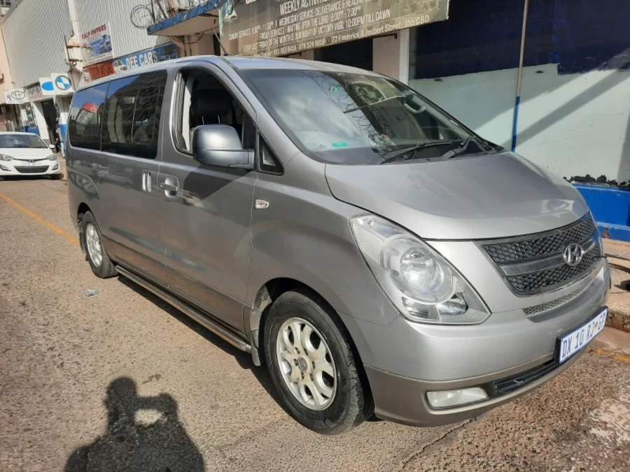 Used  2016 Hyundai H-1 2.5VGTi bus Elite 9-seater - Marshalltown Auto Ridez