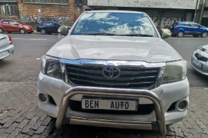 Used  2010 Toyota Hilux 4.0 V6 double cab 4x4 Legend 50