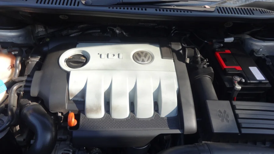 Used  2009 VW Touran 1.9TDI Trendline DSG - Nigel Auto Centre