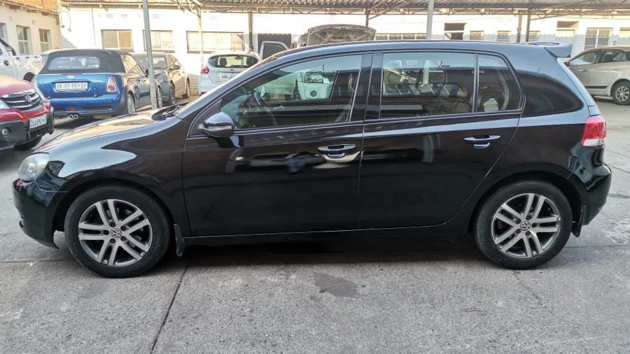 Used 2010 VW Golf 1.4TSI Comfortline - CS Motors Used 2010 VW Golf 1.4TSI Comfortline - CS Motors