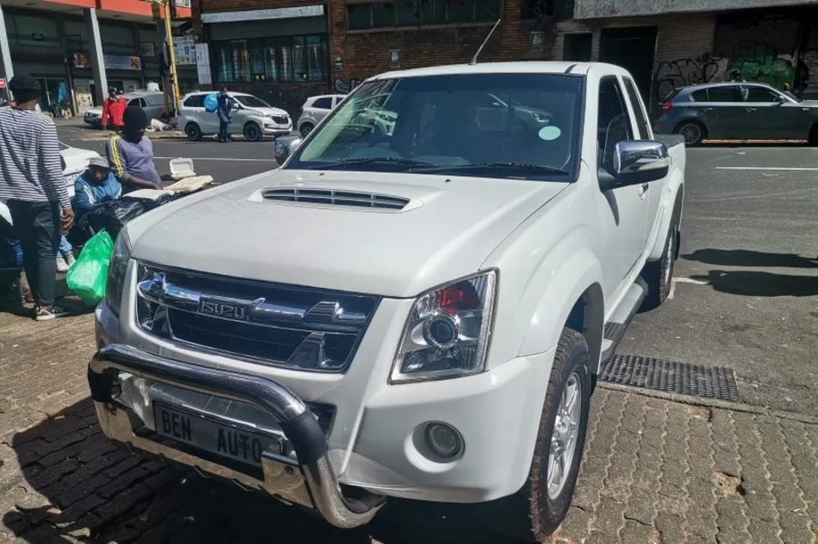 Used  2011 Isuzu KB 300TDI LX - Ben Auto