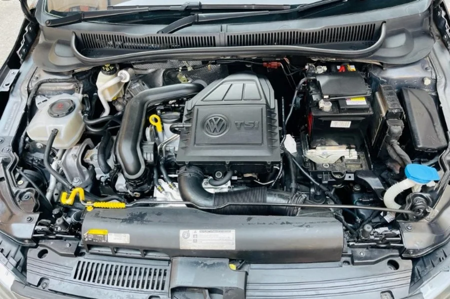 Used  2019 VW Polo hatch 1.0TSI R-Line - Dee Cars