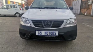 Used  2022 Nissan NP200 1.6i safety pack