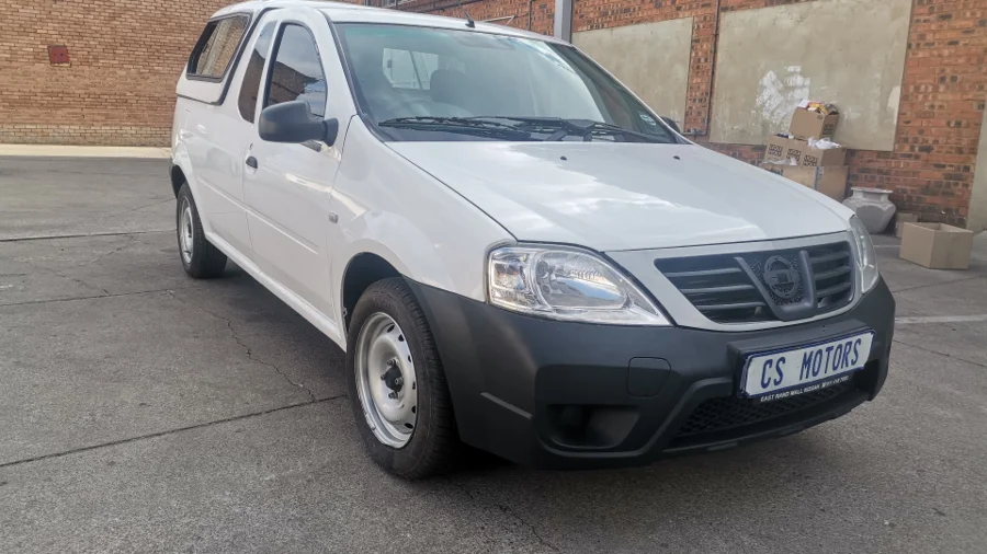 Used  2022 Nissan NP200 1.6i safety pack - CS Motors