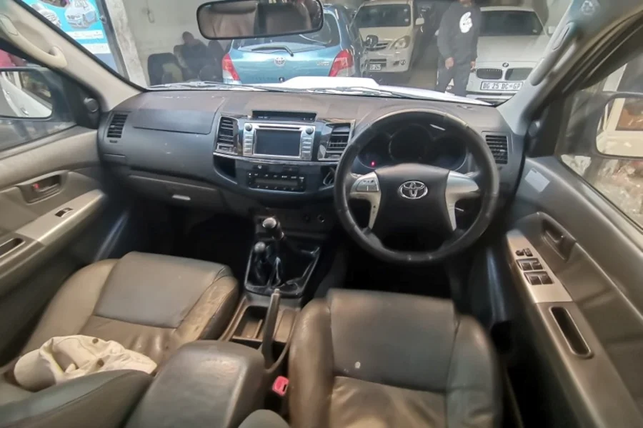 Used 2011 Toyota Hilux 3.0D-4D double cab 4x4 Raider Heritage Edition auto - Ben Auto Used 2011 Toyota Hilux 3.0D-4D double cab 4x4 Raider Heritage Edition auto - Ben Auto