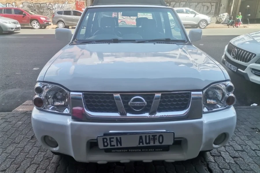 Used  2008 Nissan Hardbody 3.0 16V TD double cab Hi-rider SEL - Ben Auto