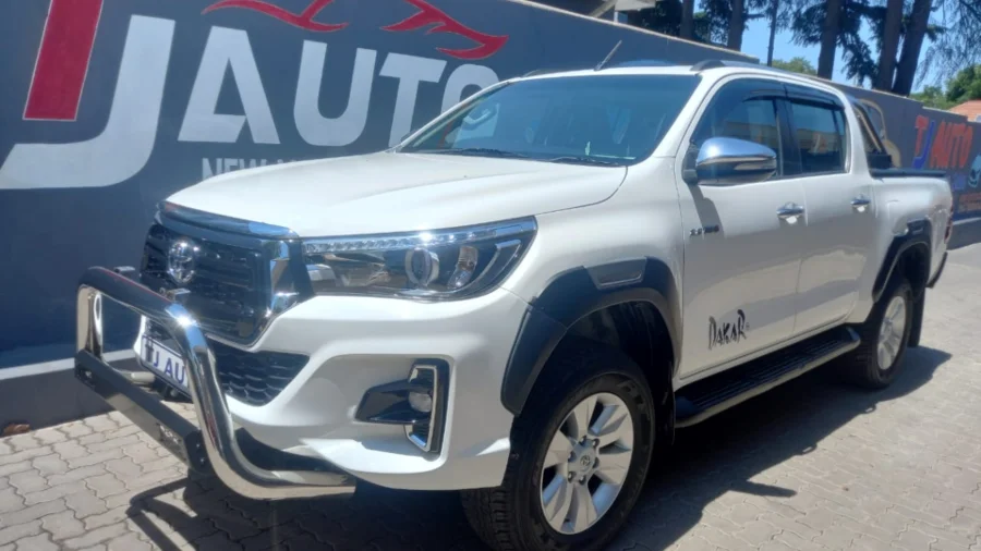 Used 2017 Toyota Hilux 2.8GD-6 double cab Raider Dakar - TJ Auto Car Sales Used 2017 Toyota Hilux 2.8GD-6 double cab Raider Dakar - TJ Auto Car Sales