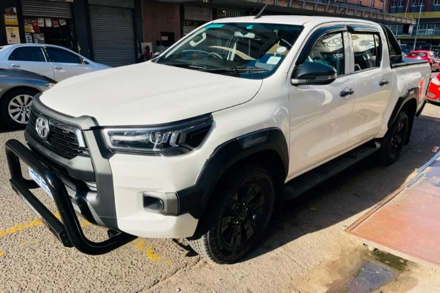 Used  2019 Toyota Hilux 2.8GD-6 double cab Legend auto - Dee Cars