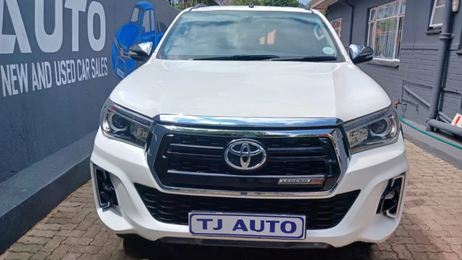 Used  2017 Toyota Hilux 2.8GD-6 double cab Raider Dakar auto - TJ Auto Car Sales