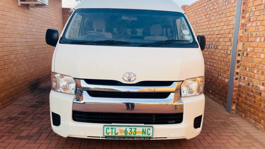 Used  2019 Toyota Quantum 2.5D-4D GL 14-seater bus - DT AUTO PTY LTD