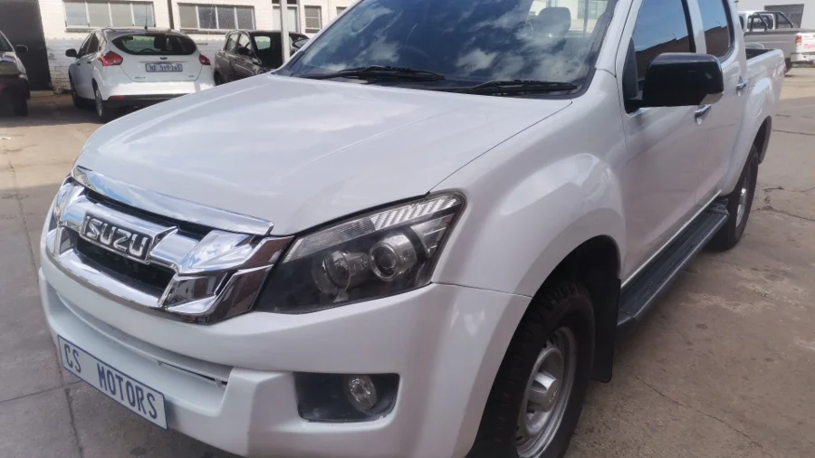 Used  2014 Isuzu KB 300D-Teq double cab LX - CS Motors
