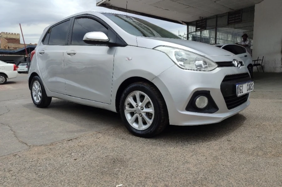 Used 2015 Hyundai Grand i10 1.25 Motion - Venture Giant Investment