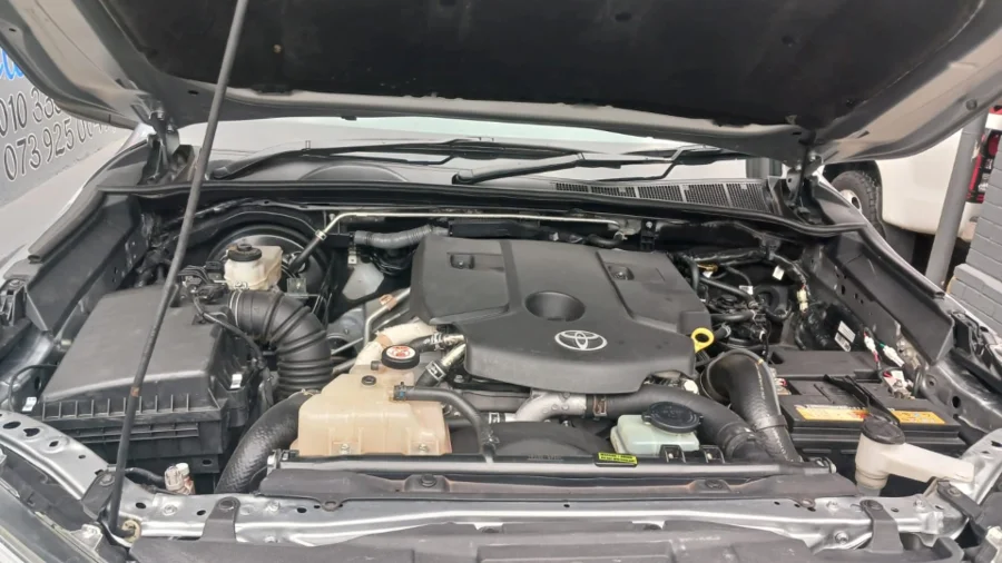 Used  2022 Toyota Hilux 2.8GD-6  legend RS double cab Raider auto - TJ Auto Car Sales