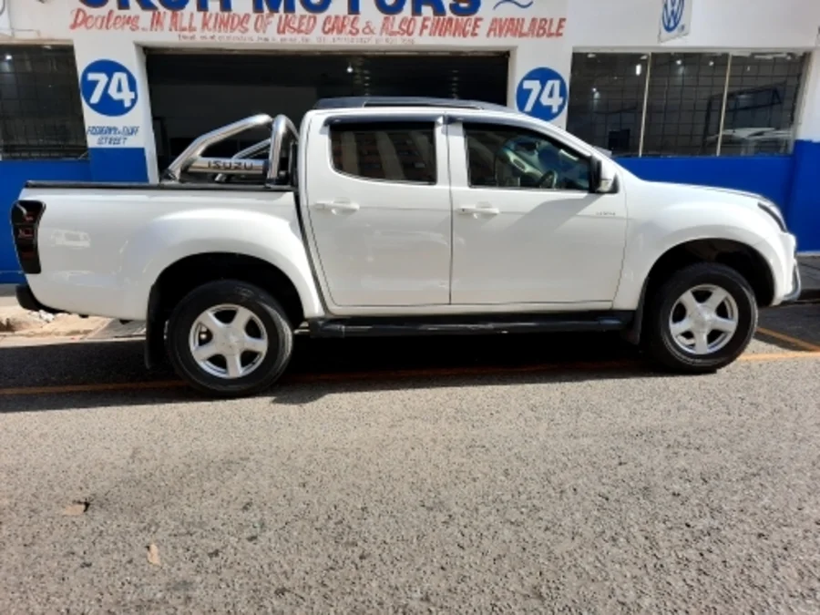 Used 2016 Isuzu KB 250D-Teq double cab 4x4 LE - Marshalltown Auto Ridez Used 2016 Isuzu KB 250D-Teq double cab 4x4 LE - Marshalltown Auto Ridez