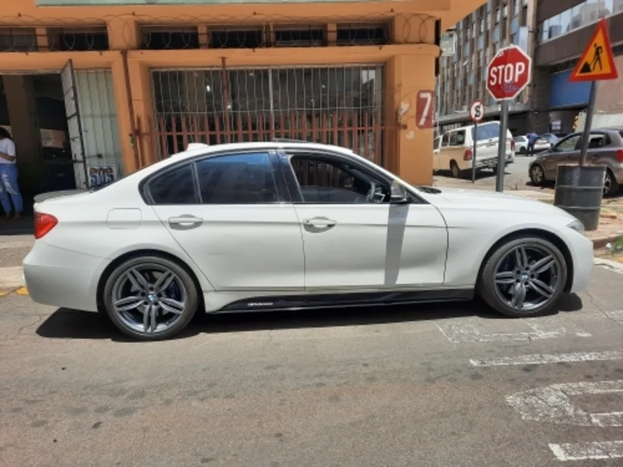 Used 2015 BMW 3 Series 320i M Sport auto - Marshalltown Auto Ridez Used 2015 BMW 3 Series 320i M Sport auto - Marshalltown Auto Ridez