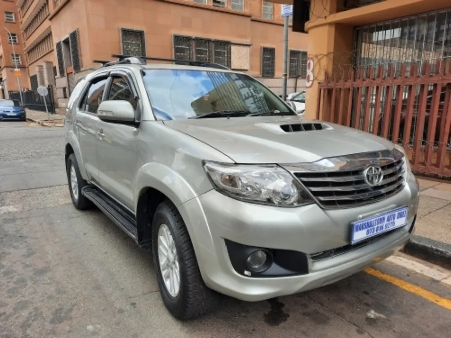 Used 2014 Toyota Fortuner 3.0D-4D 4x4 auto - Marshalltown Auto Ridez Used 2014 Toyota Fortuner 3.0D-4D 4x4 auto - Marshalltown Auto Ridez