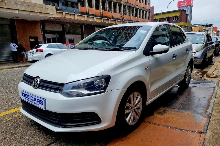 Used 2021 VW Polo Vivo hatch 1.4 Comfortline - Dee Cars Used 2021 VW Polo Vivo hatch 1.4 Comfortline - Dee Cars
