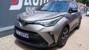 Used  2022 Toyota C-HR 1.2T Plus auto