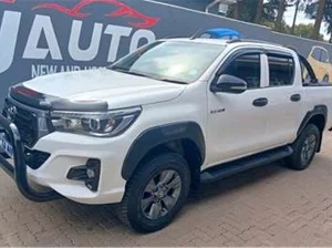 Used 2017 Toyota Hilux 2.4GD-6 double cab 4x4 SR Used 2017 Toyota Hilux 2.4GD-6 double cab 4x4 SR