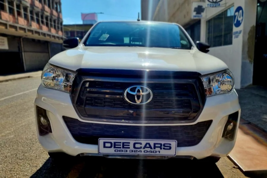 Used 2020 Toyota Hilux 2.4GD-6 double cab SRX - Dee Cars Used 2020 Toyota Hilux 2.4GD-6 double cab SRX - Dee Cars