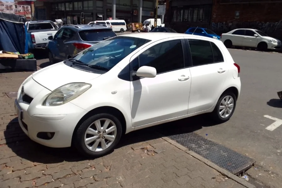 Used  2009 Toyota Yaris 1.3 5-door T3 - Andy Auto
